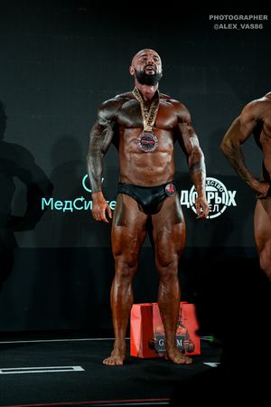 CLASSIC PHYSIQUE +178 STARS